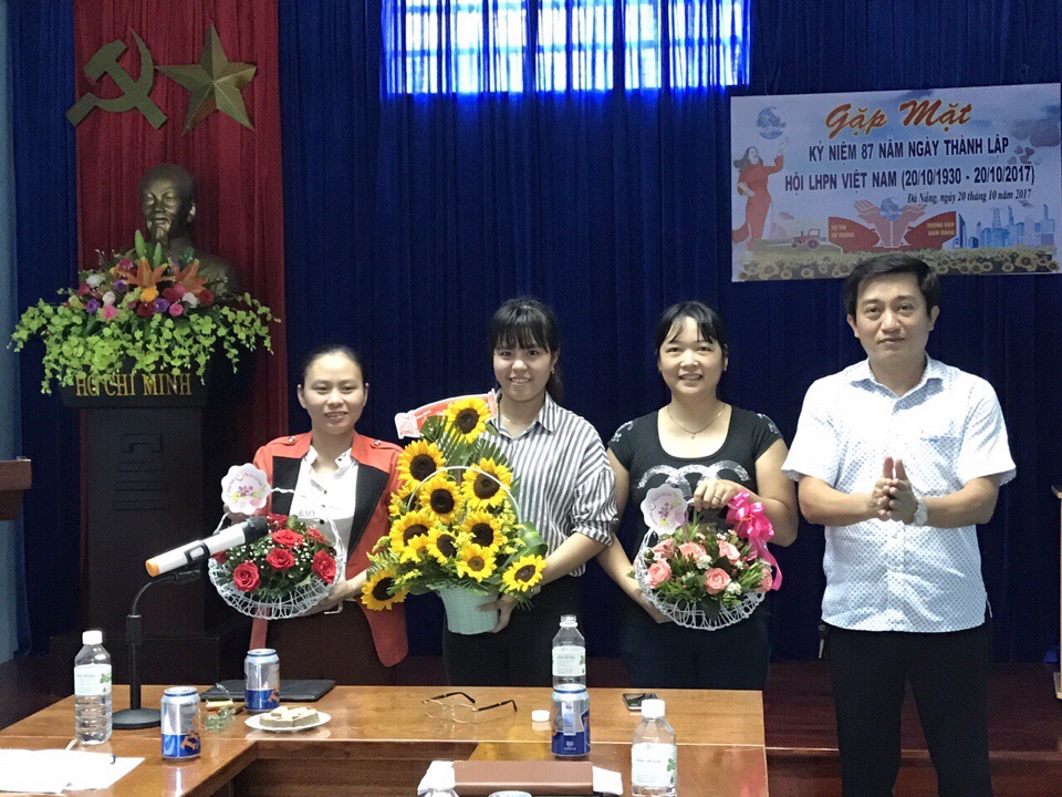 Tri ân CNCBV có thâm niên 5 năm